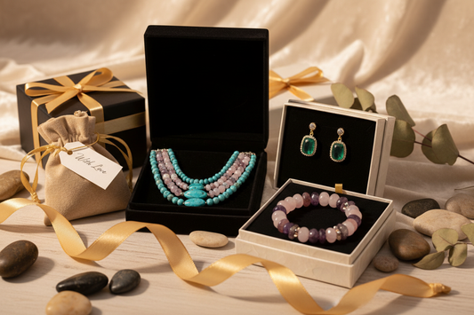 Idées Cadeaux : Quel Bijou en Pierre Naturelle Offrir ?